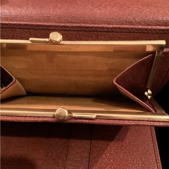 Authentic Gucci Handbag ❤️ FULL INCLUSION ❤️ - Picture 6 of 16